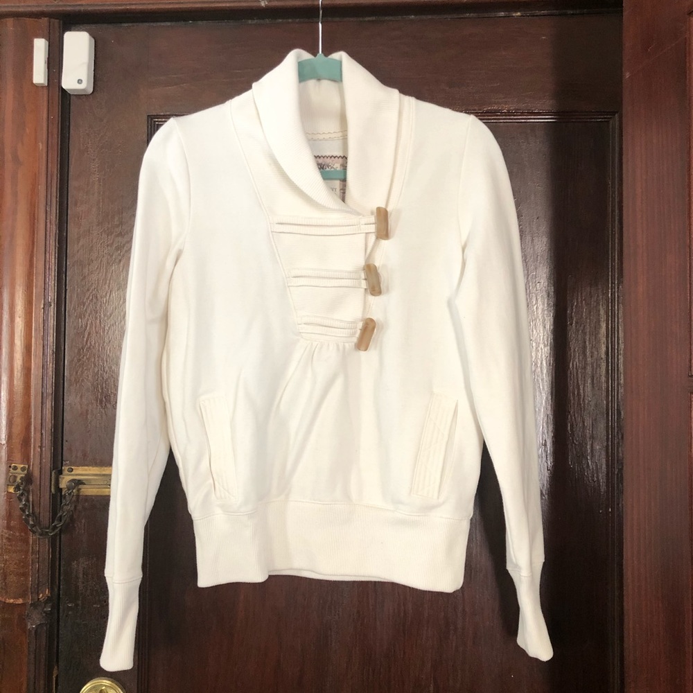 Old Navy pullover sweatshirt